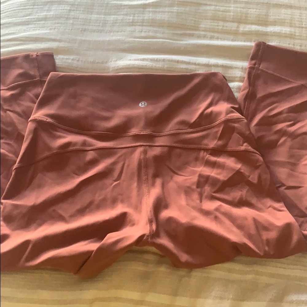 Lululemon in movement leggings